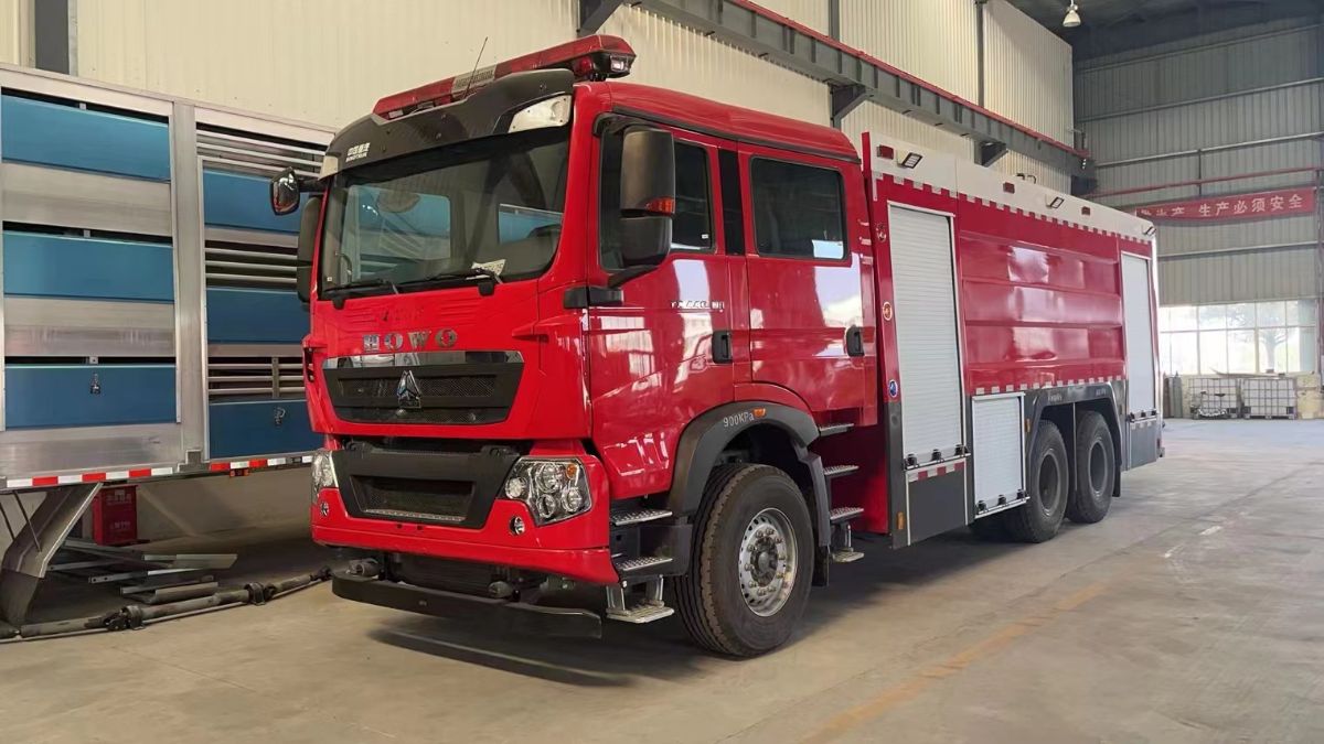 11噸幹粉泡沫聯用消防車