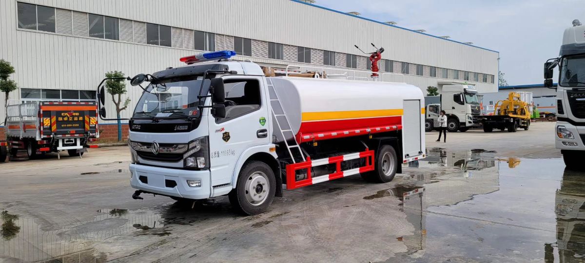 大多利卡消防灑水車（8噸0