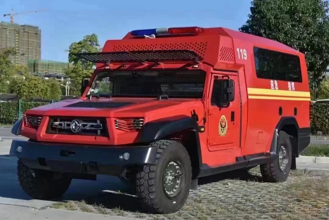 東風猛驅士救險車