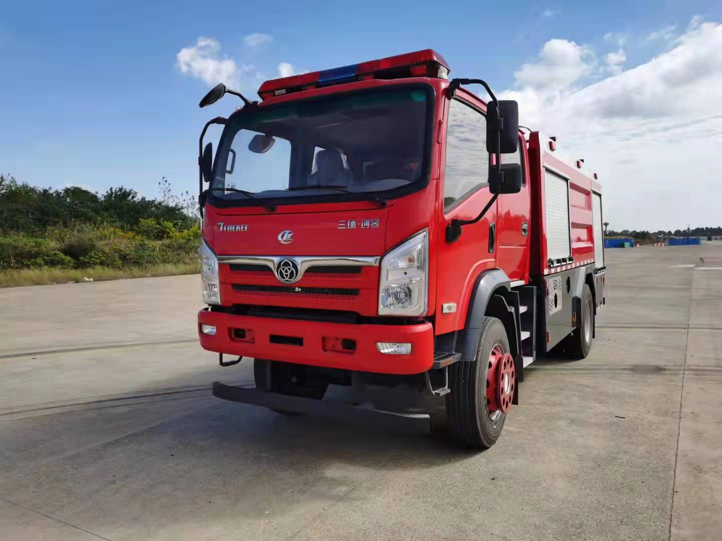 三環四驅森林消防車