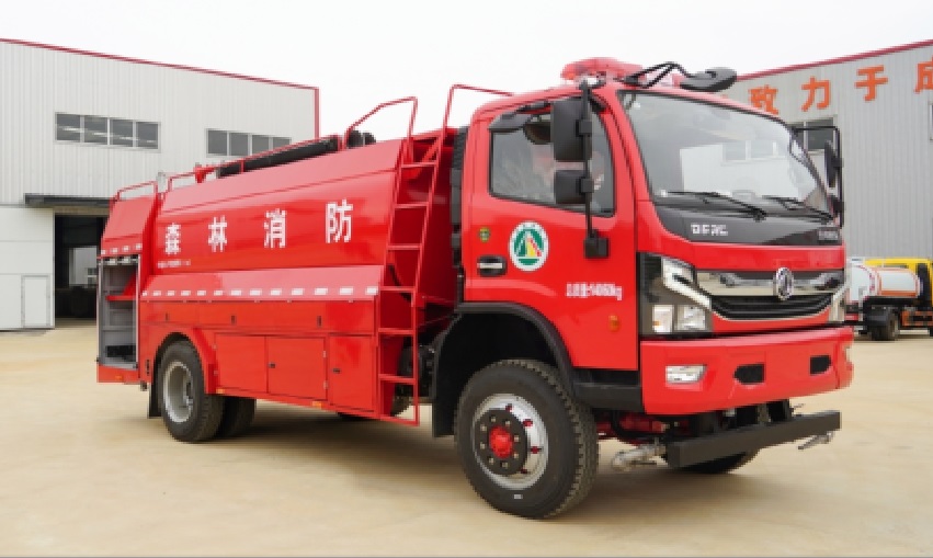 東風單排四驅水罐消防車