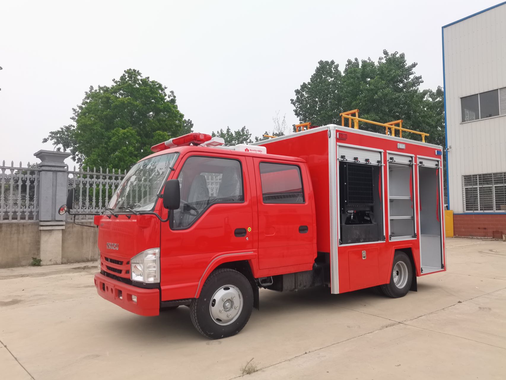 東風多利卡救險車