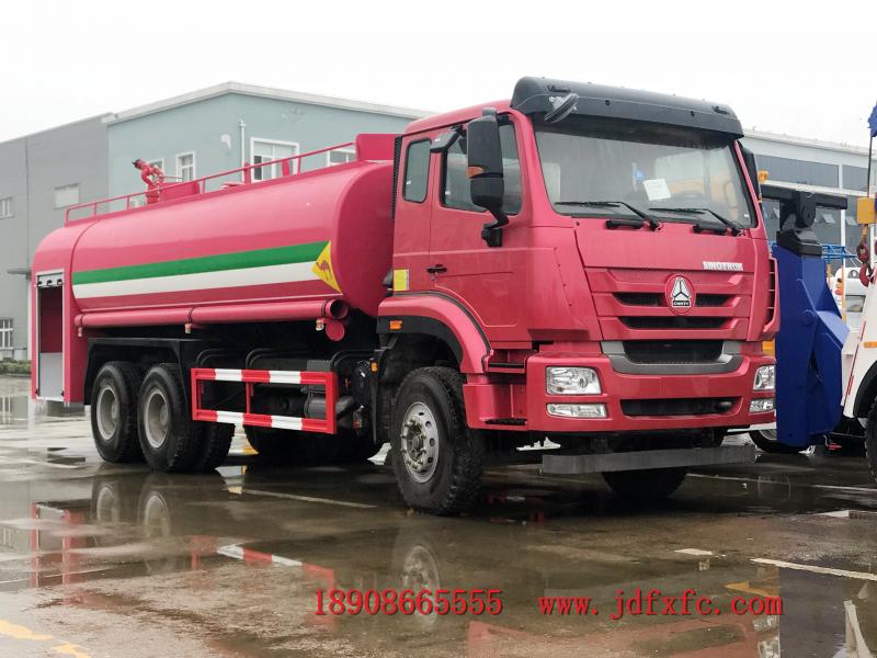 六驅越野消防灑水車