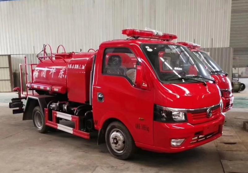 東風途逸消防灑水車
