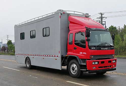 慶鈴五十鈴宿營車
